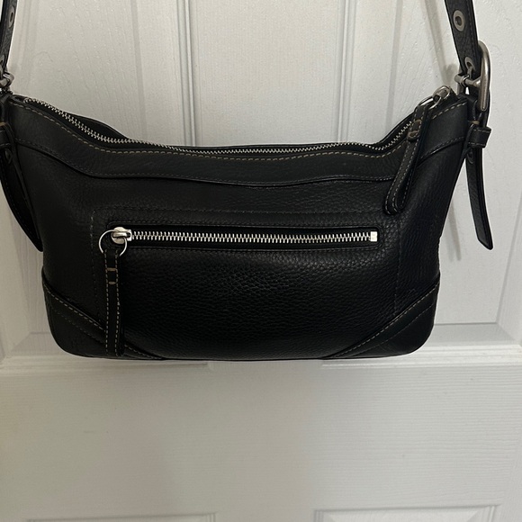 Coach 2008 Black Leather Shoulder/Duffle Bag C0882-F12321 - Picture 6 of 16